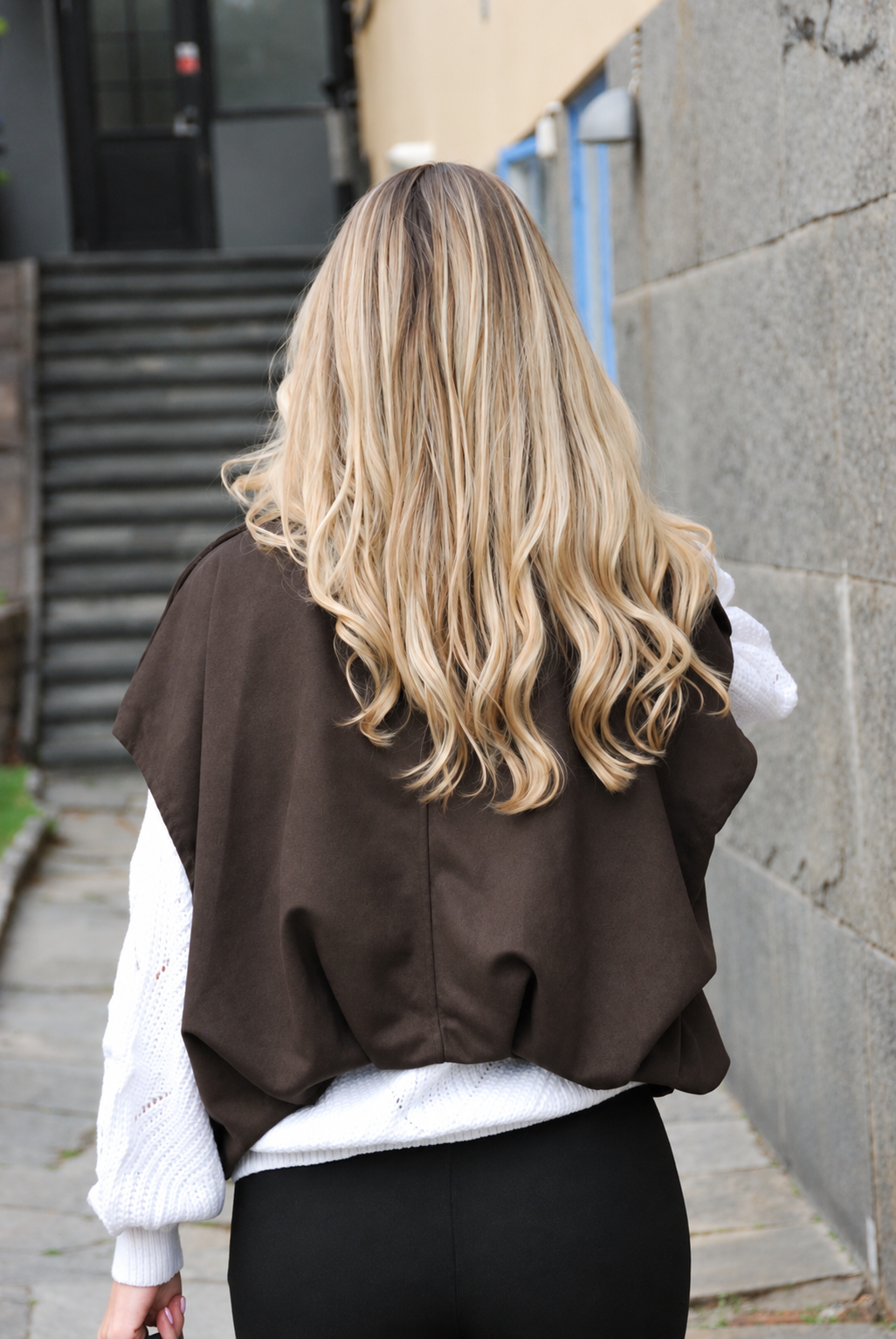 Oversize väst i mockaimitation – Brun