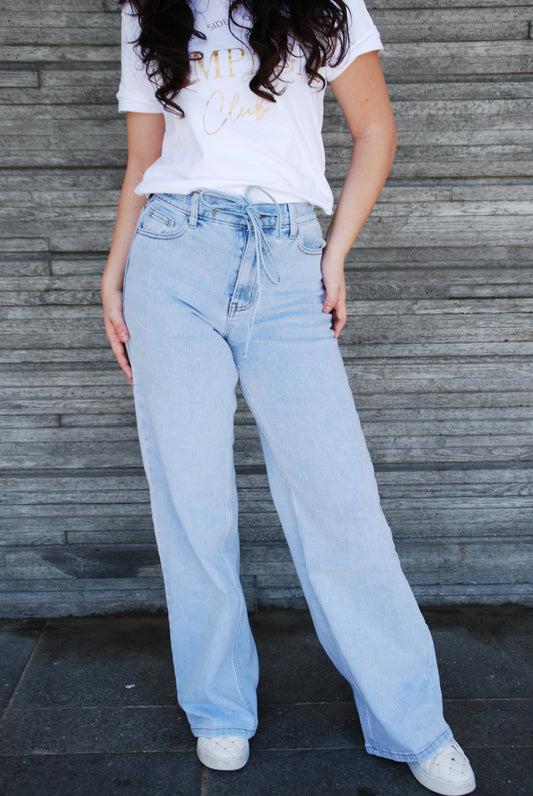 Jeans med hög midja ljusblå