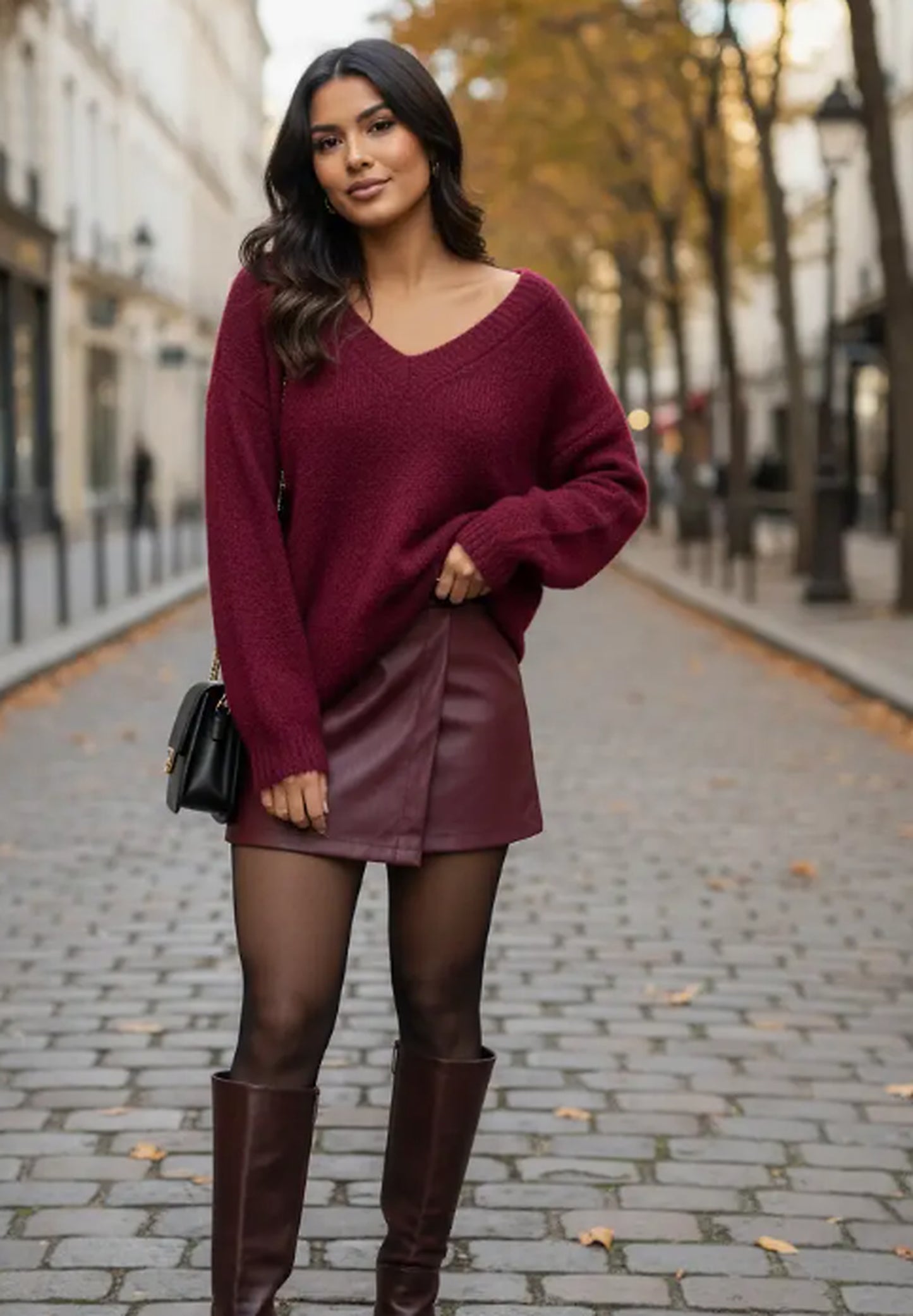 Shortskjol i konstläder – Bordeaux